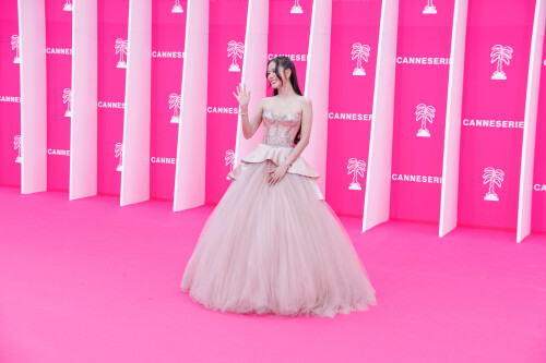 Jisoo_April232026_Canneseries_HQPicsSpace_283_d0934a892d699aa8.jpeg