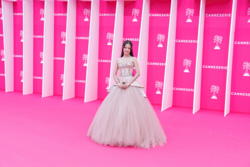 Jisoo_April232026_Canneseries_HQPicsSpace_290_0b6c05e1efe5896c.jpeg