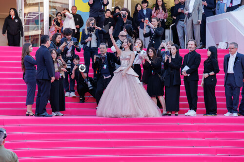 Jisoo_April232026_Canneseries_HQPicsSpace_293_447c7a03c8e1c02d.jpeg