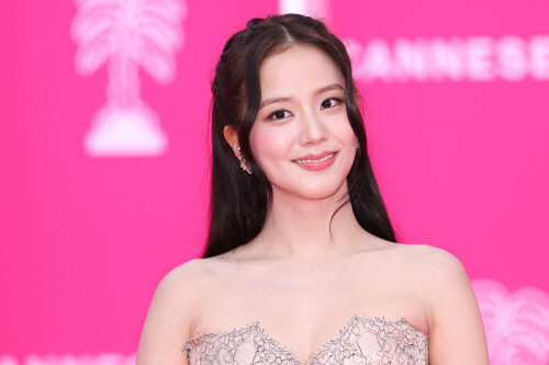 Jisoo_April232026_Canneseries_HQPicsSpace_307_f147e0bf9c5282cc.jpeg