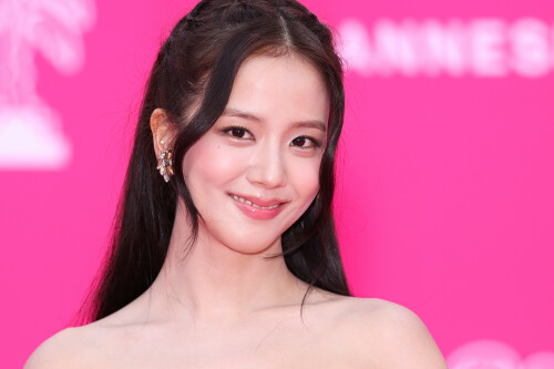 Jisoo_April232026_Canneseries_HQPicsSpace_310_778ff454800856f1.jpeg