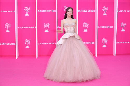 Jisoo_April232026_Canneseries_HQPicsSpace_314_f449dd28b7107845.jpeg