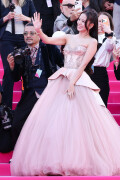 Jisoo_April232026_Canneseries_HQPicsSpace_320_43386777ca1e9ea1