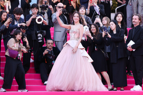 Jisoo_April232026_Canneseries_HQPicsSpace_324_3f571db0d6e41207.jpeg