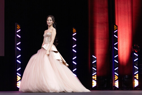 Jisoo_April232026_Canneseries_HQPicsSpace_346_7020682371632395.jpeg
