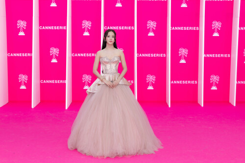 Jisoo_April232026_Canneseries_HQPicsSpace_359_19e2addf6508dae1.jpeg
