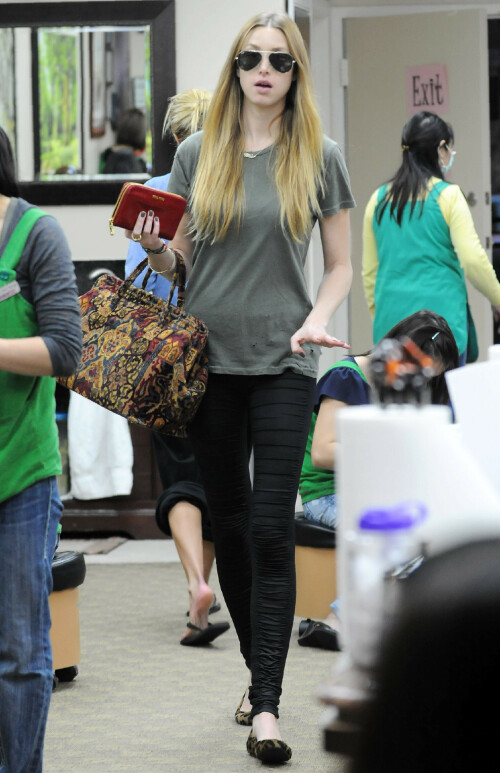 Whitney_Port_January272011_HQPicsSpace_0254e634258cd6535c5.jpeg