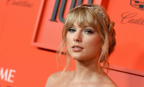 TaylorSwift_2019Time100RedCarpet_HQPicsSpace_126_e16533d9aff721a9.jpeg