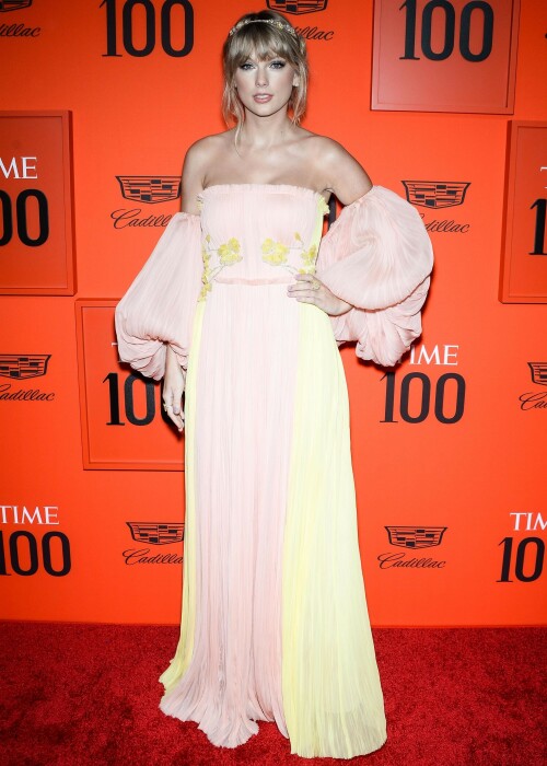TaylorSwift_2019Time100RedCarpet_HQPicsSpace_186_fc974b44a9f67a26.jpeg