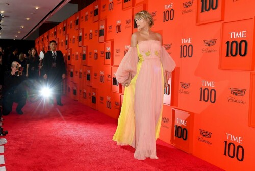 TaylorSwift_2019Time100RedCarpet_HQPicsSpace_216_b4a6a63ace220c4c.jpeg