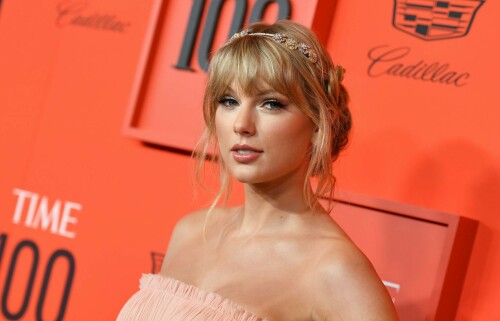 TaylorSwift_2019Time100RedCarpet_HQPicsSpace_241_860f030f939415a6.jpeg