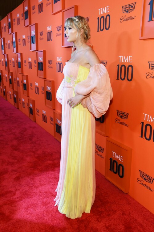 TaylorSwift_2019Time100RedCarpet_HQPicsSpace_246_562ee5cf8a3a53fa.jpeg