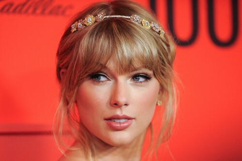 TaylorSwift_2019Time100RedCarpet_HQPicsSpace_41_3dfc0e3e962e8f6d