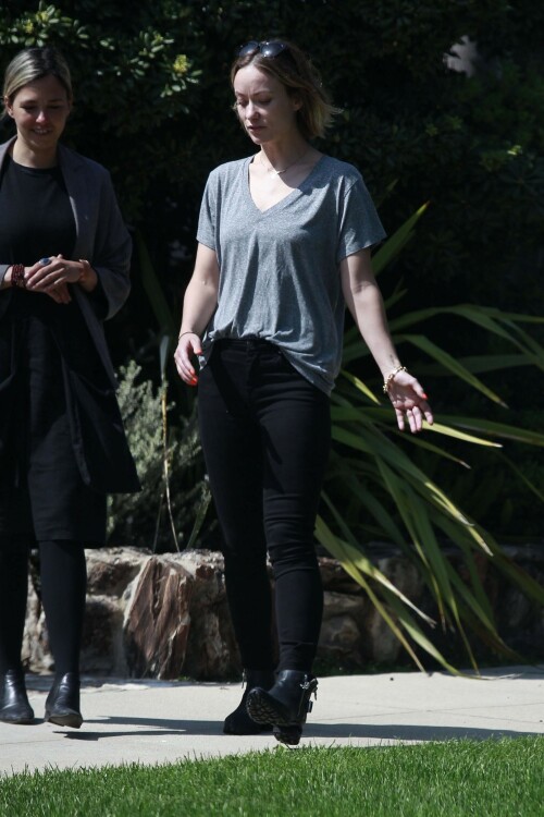 OliviaWilde_April42018_HQPicsSpace_5_9c29f859d2c21f4c.jpeg