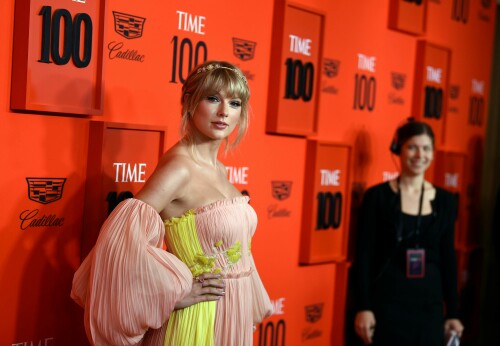 TaylorSwift_2019Time100RedCarpet_HQPicsSpace_270_5e098762ae555d7b.jpeg