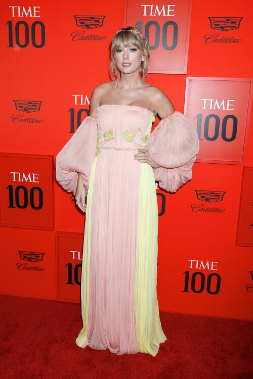 TaylorSwift_2019Time100RedCarpet_HQPicsSpace_321_e5466148e5d7d15f.jpeg