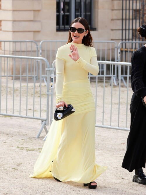 LucyHale_September282023_GivenchyShow_25_7930a77798d80a28