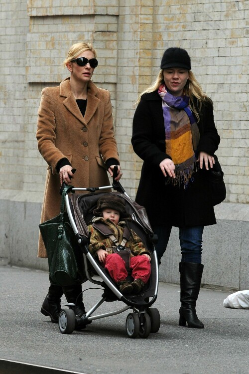 CateBlanchett_December22009_5_be6e3a9781f6f153