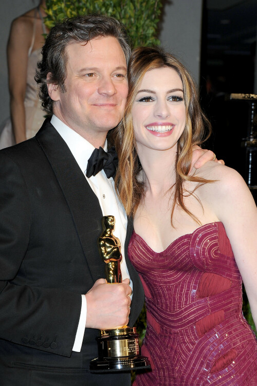 AnneHathaway_VanityFairOscarParty_February272011_HQPicsSpace_29_6e2fa313a77d0bc4.jpeg