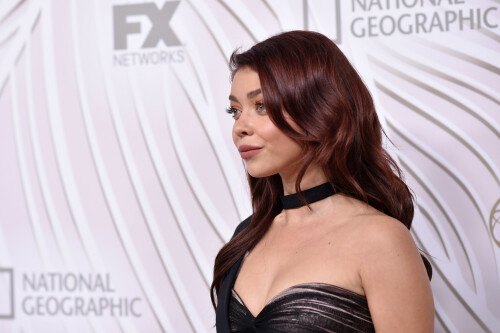 SarahHyland_September172017_AfterParty_HQPicsSpace_21_d5592652e7a0bc5b