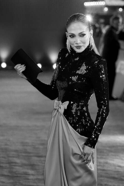 JenniferLopez_June32026_HQPicsSpace_1_d5294602305a561c.jpeg