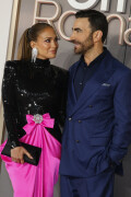 JenniferLopez_June32026_HQPicsSpace_20_cf3799398f594a11