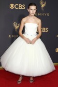 MillieBobbyBrown_2017_EmmyAwards_143_5a8394bc668d82f4
