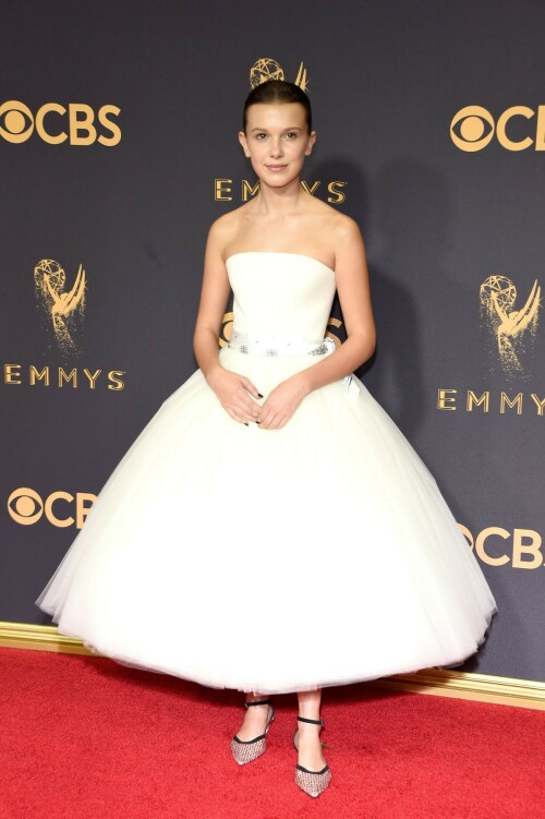 MillieBobbyBrown_2017_EmmyAwards_6_ccef3c820b4636b2.jpeg