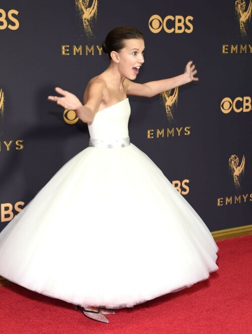 MillieBobbyBrown_2017_EmmyAwards_79_94dda8b8acef493e.jpeg