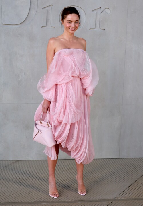 Miranda-Kerr_DiorCruiseShow_May132026_HQPicsSpace_39_49589822a3d929a6.jpeg