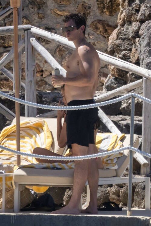 DuaLipa_CallumTurner_PortoErcole_Italy_June212026_18_c14b05b8ddeac382