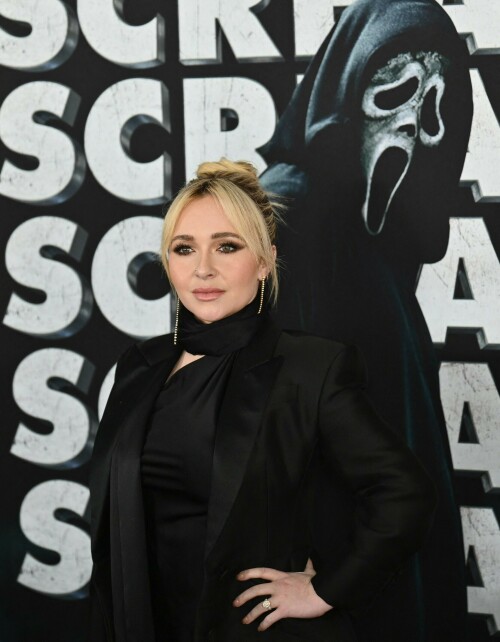 HaydenPannetiere_ScreamVIWorldPremiere_March62023_HQPicsSpace_12_cf23fb308bdd872a.jpeg