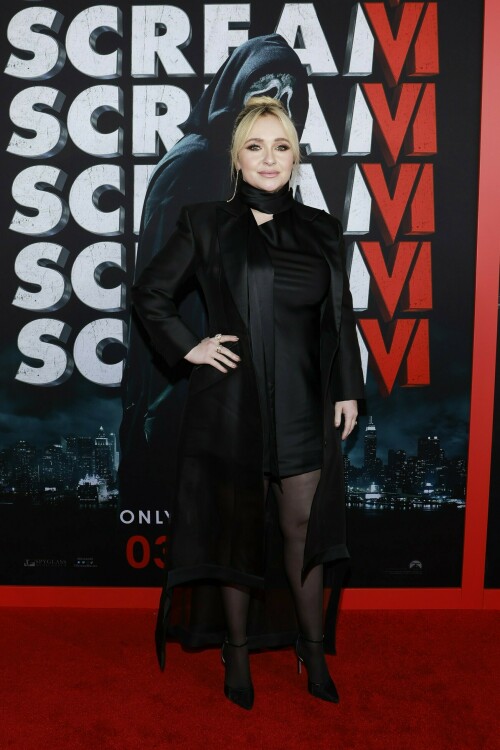 HaydenPannetiere_ScreamVIWorldPremiere_March62023_HQPicsSpace_9_094ca7f123cef39f.jpeg