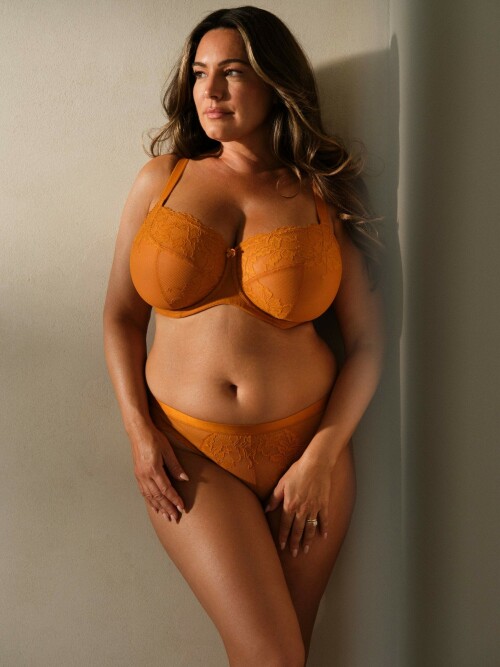 KellyBrook_LingerieCollection_2026_44_2f94c8853819307d.jpeg