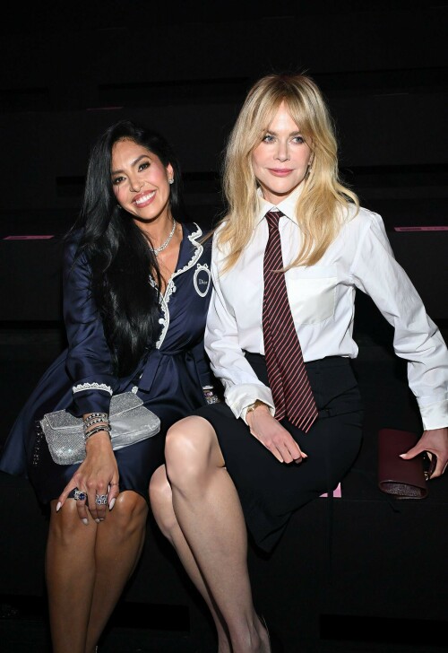 NicoleKidman_VictoriasSecretFashionShow_October182026_7_79a2bc49f676314c.jpeg